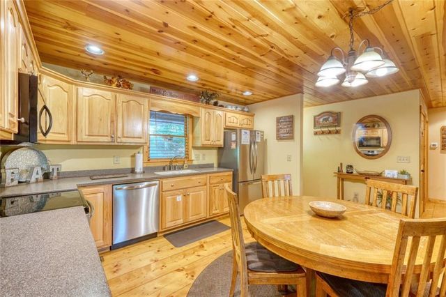 75 Carol Lane, Ellijay, GA 30540