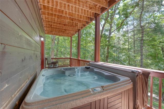 75 Carol Lane, Ellijay, GA 30540