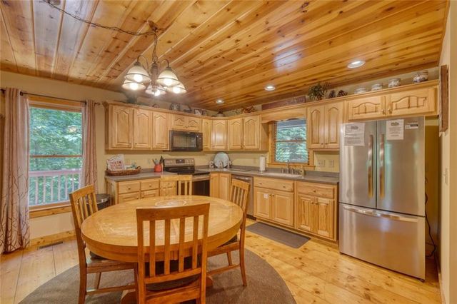 75 Carol Lane, Ellijay, GA 30540