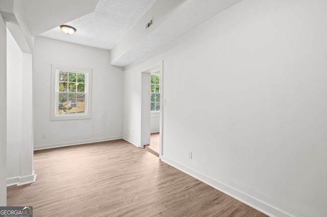 3097 E Point Street, East Point, GA 30344