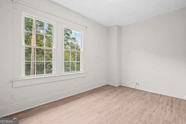 3097 E Point Street, East Point, GA 30344