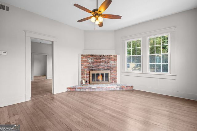 3097 E Point Street, East Point, GA 30344