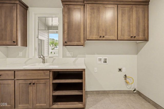 5615 Autumn Park Drive, Medford, OR 97504