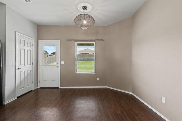 9804 Glover River Drive, Yukon, OK 73099