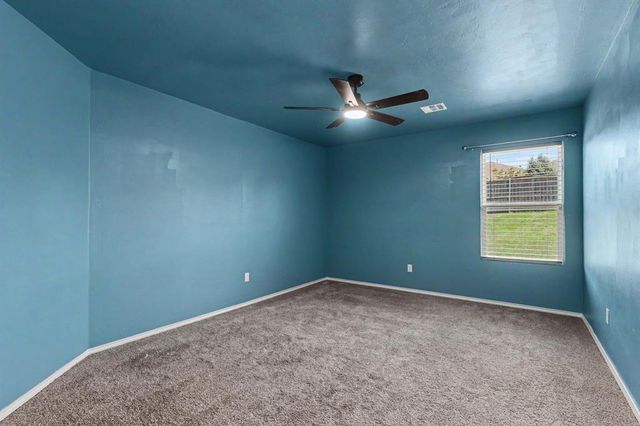 9804 Glover River Drive, Yukon, OK 73099