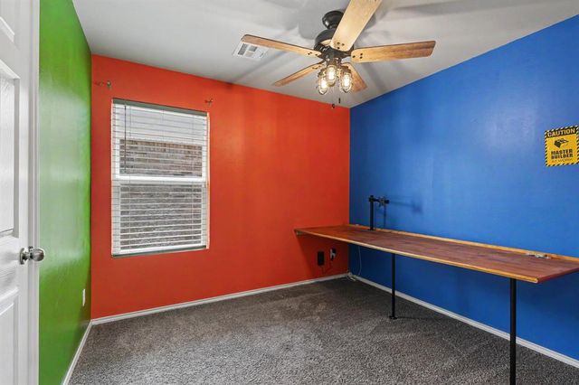 9804 Glover River Drive, Yukon, OK 73099