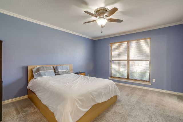 1205 Shady Creek Drive, Euless, TX 76040