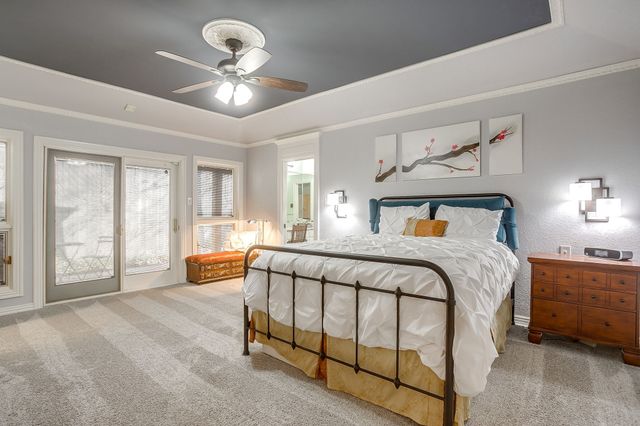 1205 Shady Creek Drive, Euless, TX 76040