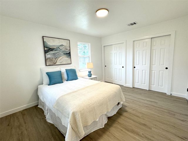 560 E 19th ST, Georgetown, TX 78626