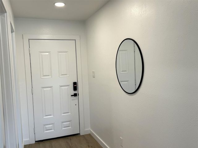 560 E 19th ST, Georgetown, TX 78626