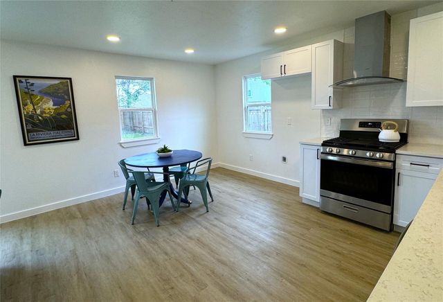 560 E 19th ST, Georgetown, TX 78626
