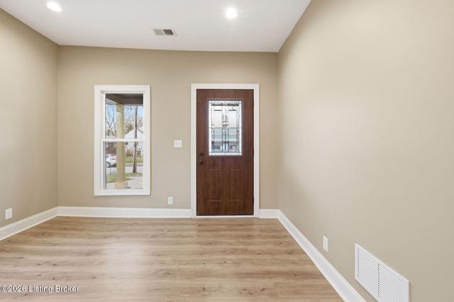 143 Mohawk Ave, Louisville, KY 40214