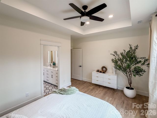 1322 Kensington Circle, Newton, NC 28658