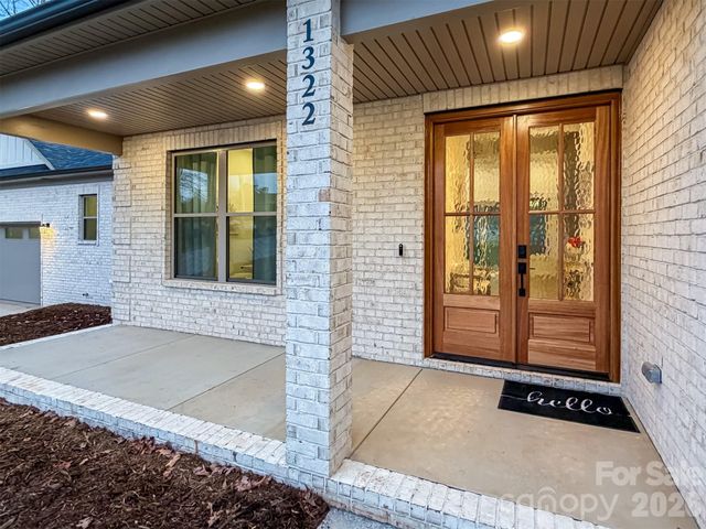 1322 Kensington Circle, Newton, NC 28658