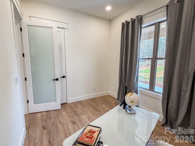 1322 Kensington Circle, Newton, NC 28658