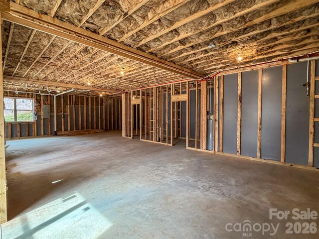 1322 Kensington Circle, Newton, NC 28658