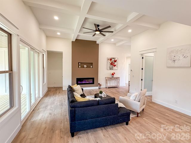 1322 Kensington Circle, Newton, NC 28658