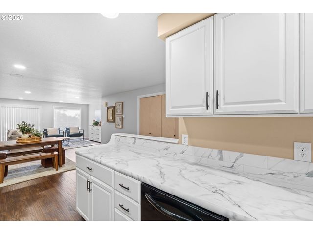 5301 PLOMONDON St E18, Vancouver, WA 98661