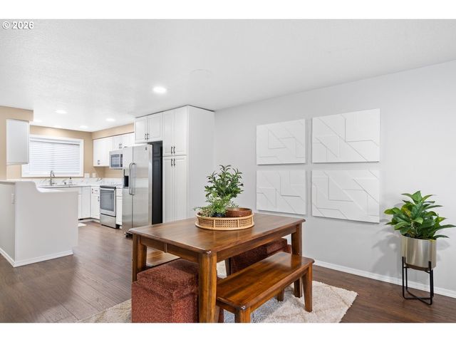 5301 PLOMONDON St E18, Vancouver, WA 98661