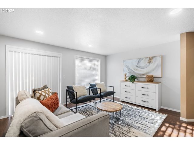 5301 PLOMONDON St E18, Vancouver, WA 98661