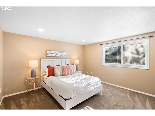 5301 PLOMONDON St E18, Vancouver, WA 98661