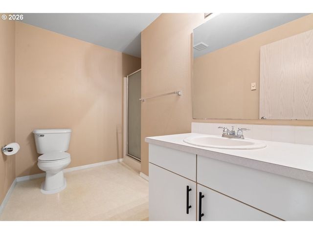 5301 PLOMONDON St E18, Vancouver, WA 98661