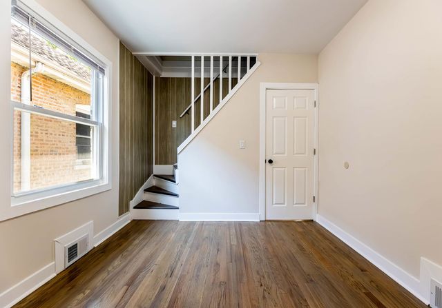 5535 S FAIRFIELD Avenue, Chicago, IL 60629