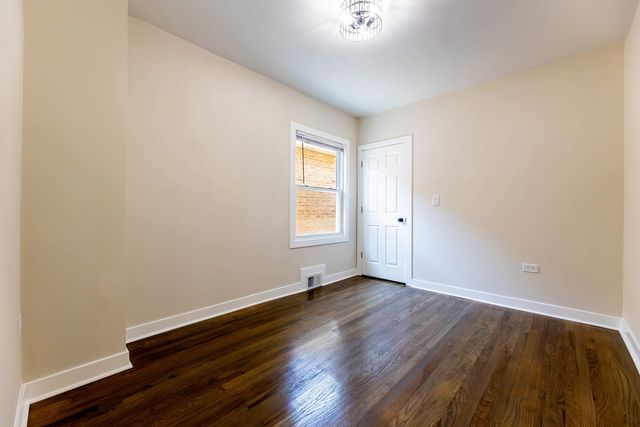 5535 S FAIRFIELD Avenue, Chicago, IL 60629
