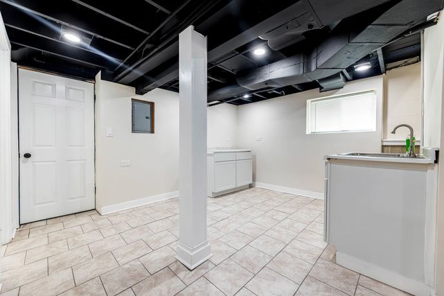 5535 S FAIRFIELD Avenue, Chicago, IL 60629