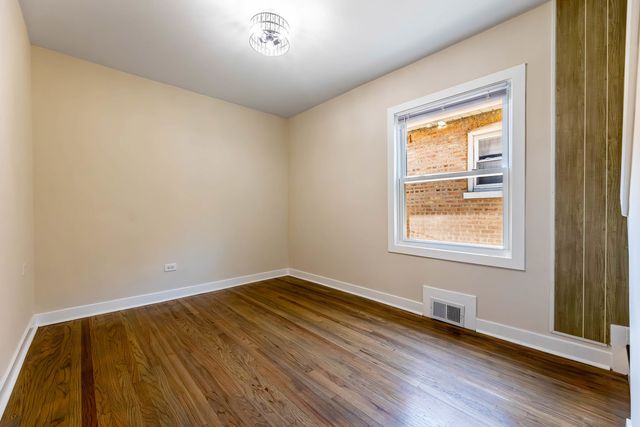 5535 S FAIRFIELD Avenue, Chicago, IL 60629
