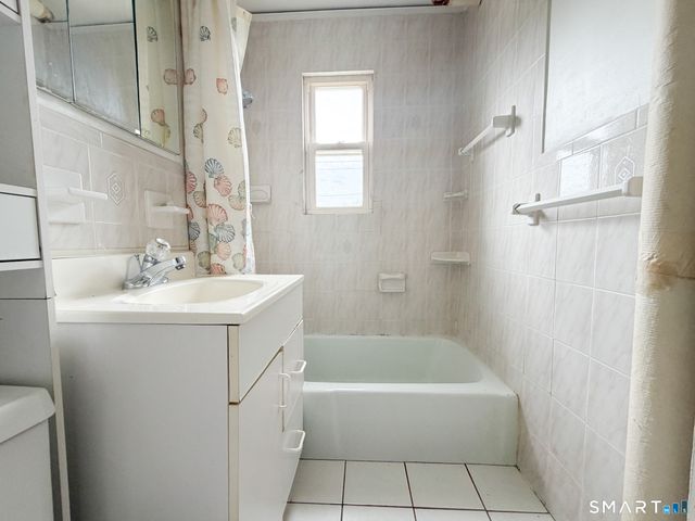 290 North Bishop Avenue 24, Bridgeport, CT 06610