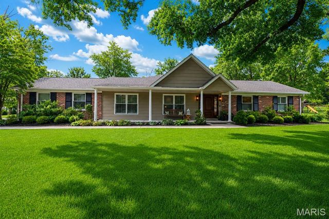 12312 Borcherding Lane, Des Peres, MO 63131