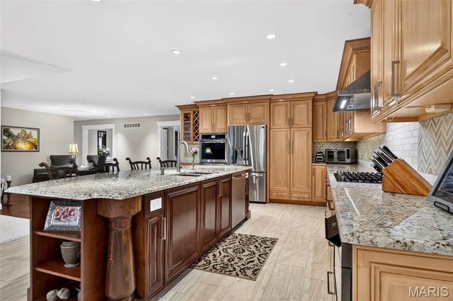 12312 Borcherding Lane, Des Peres, MO 63131