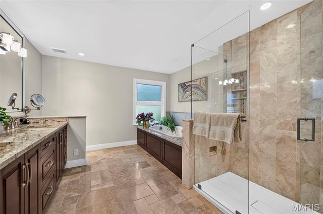 12312 Borcherding Lane, Des Peres, MO 63131
