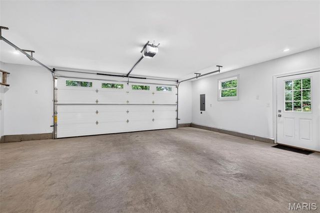 12312 Borcherding Lane, Des Peres, MO 63131