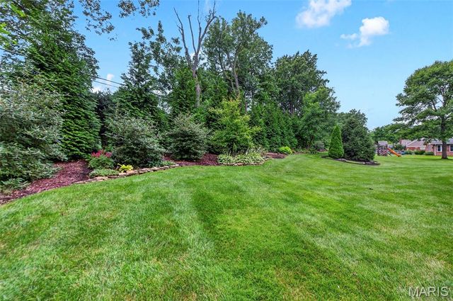 12312 Borcherding Lane, Des Peres, MO 63131