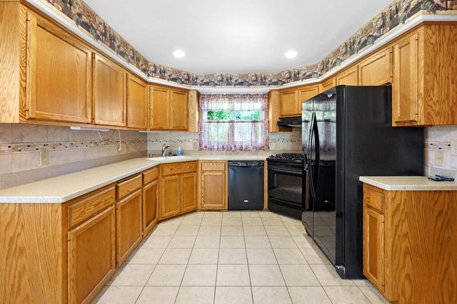 N171W20651 Valley DRIVE, Jackson, WI 53037
