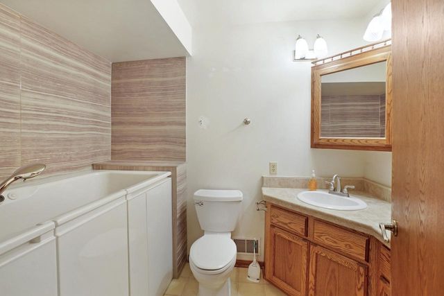 N171W20651 Valley DRIVE, Jackson, WI 53037
