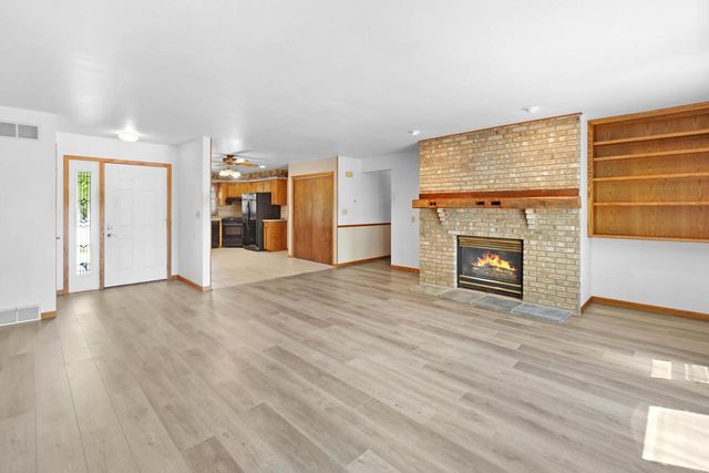 N171W20651 Valley DRIVE, Jackson, WI 53037