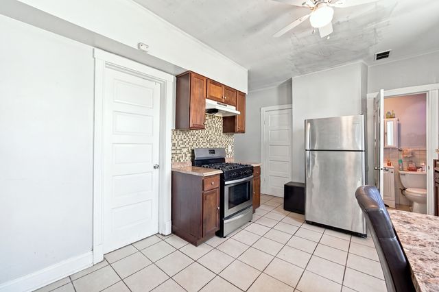 3101 S 49th Avenue, Cicero, IL 60804