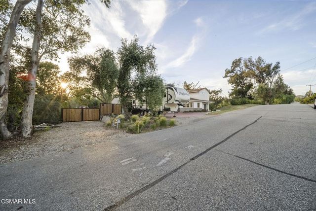 8075 Fruitvale Avenue, Moorpark, CA 93021