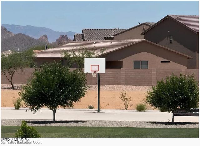 6534 W sandyfield Way, Tucson, AZ 85757
