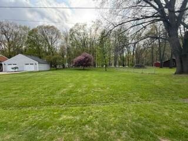 232 Hawthorne Road, Marshall, MI 49068