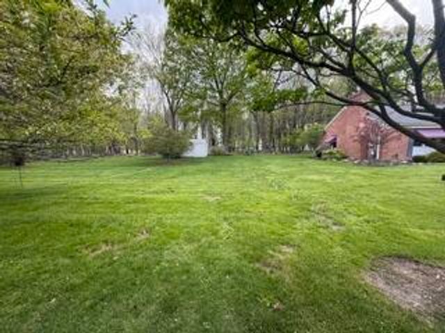 232 Hawthorne Road, Marshall, MI 49068