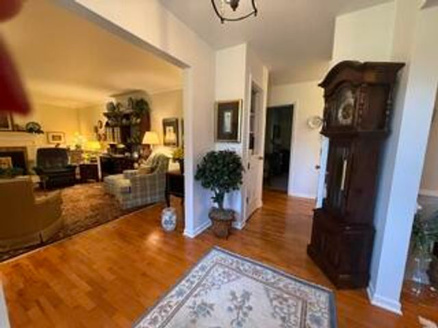 232 Hawthorne Road, Marshall, MI 49068