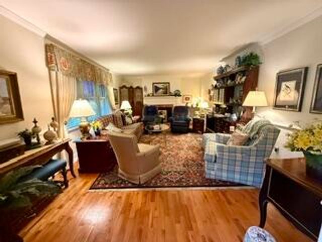 232 Hawthorne Road, Marshall, MI 49068