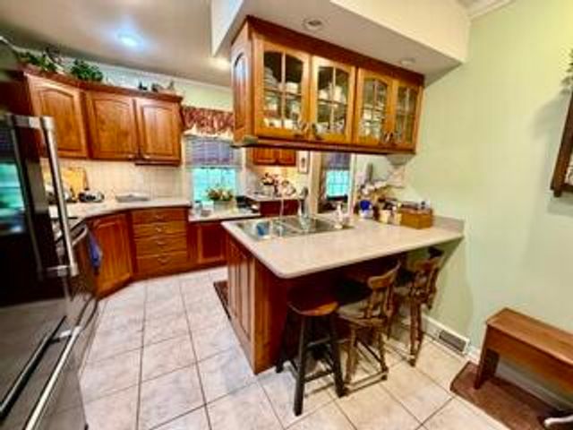 232 Hawthorne Road, Marshall, MI 49068