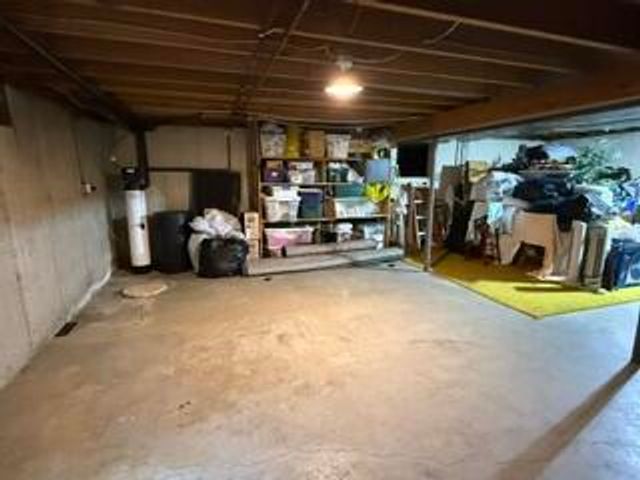 232 Hawthorne Road, Marshall, MI 49068