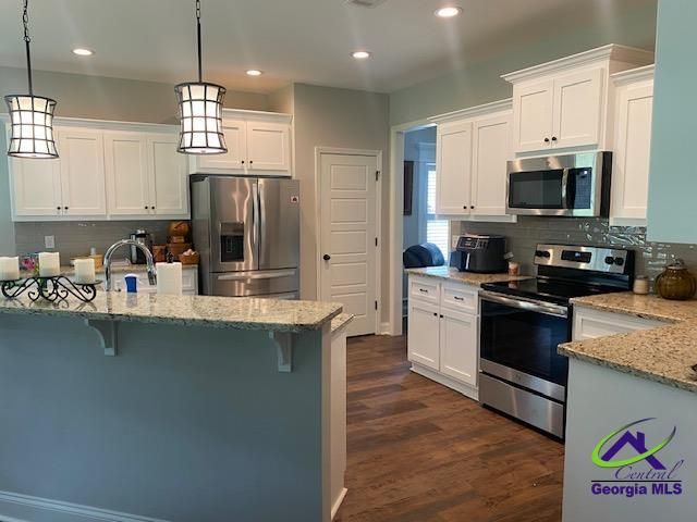 142 Fairway Oaks Drive, Perry, GA 31069