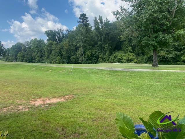 142 Fairway Oaks Drive, Perry, GA 31069